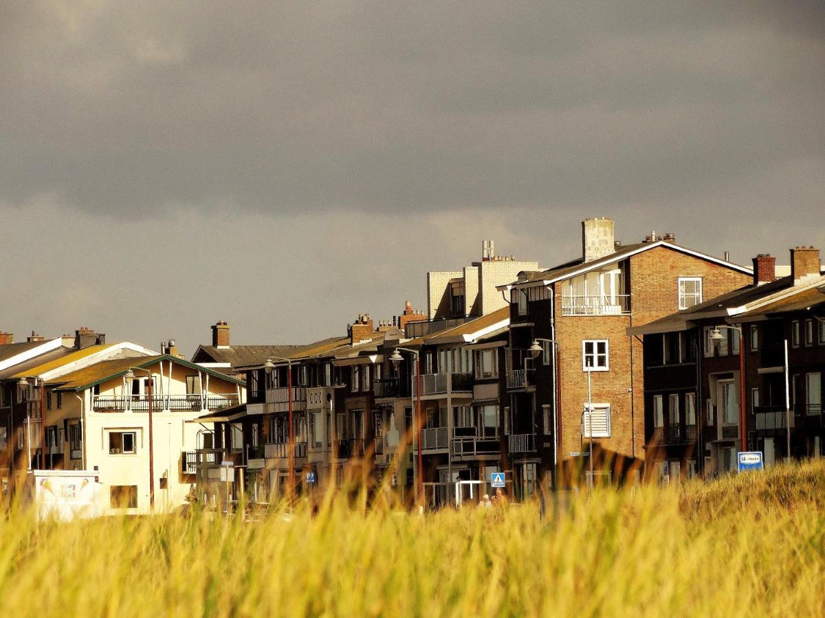 Beachhouse Anna, 1 Minute Walk To The Beach And Centre Of Katwijk, Free Private Parking Next To The House ! Katwijk aan Zee Exterior photo