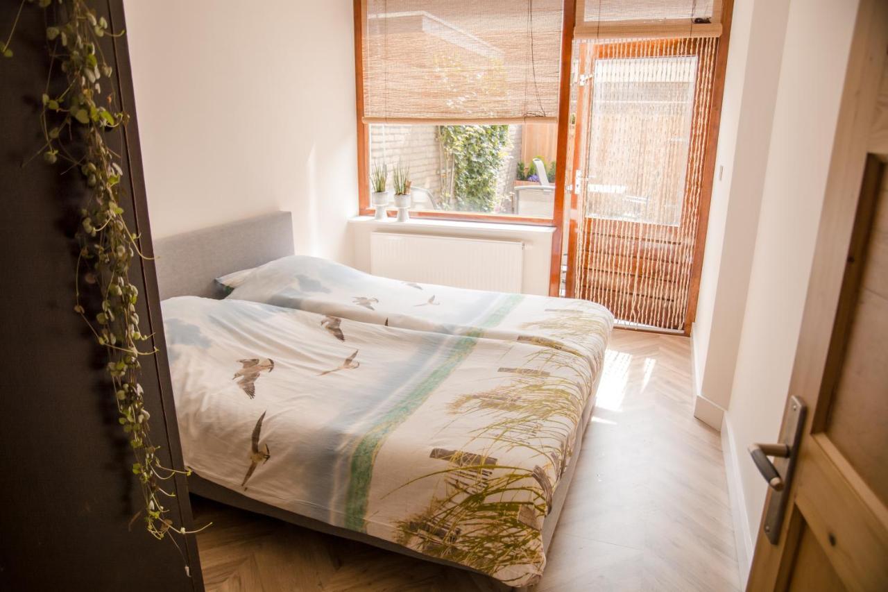 Beachhouse Anna, 1 Minute Walk To The Beach And Centre Of Katwijk, Free Private Parking Next To The House ! Katwijk aan Zee Exterior photo
